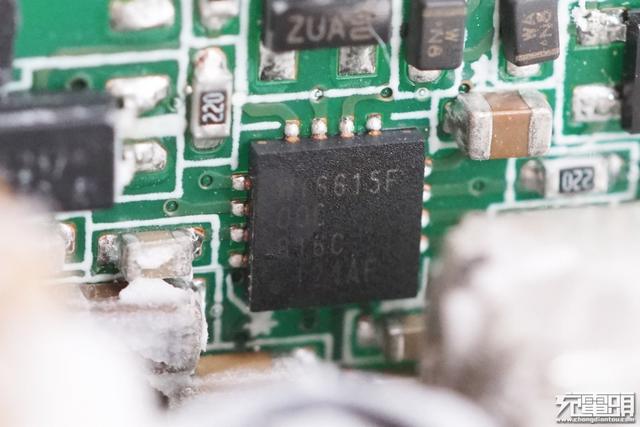 小米90W USB PD快充充电器拆解，用料确实猛