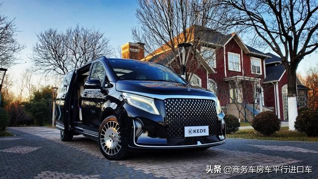 奔驰首款立标MPV！比迈巴赫配置更高，还支持5G，将成埃尔法劲敌