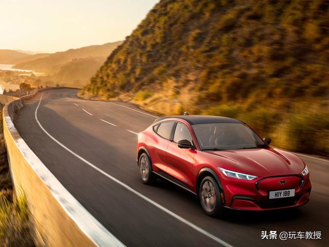 都是年内上市，奥迪/特斯拉等这一波新车过硬，包你不白等