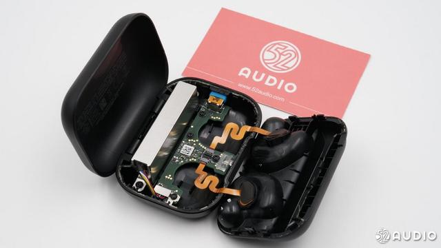 堆料最豪华的TWS耳机！亚马逊首款真无线产品 Echo buds 详细拆解