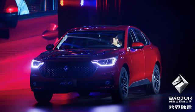 新宝骏这一波是真"稳"，一次发两款"5G"新车，让未来近在眼前