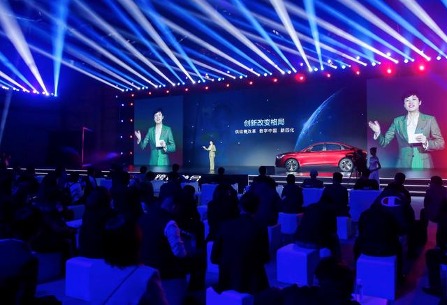 新宝骏这一波是真"稳"，一次发两款"5G"新车，让未来近在眼前