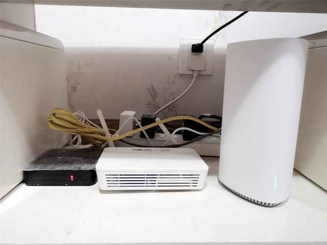 路由分子母，信号布满屋——360全屋路由体验评测