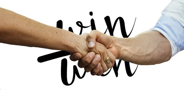 梁冬对话汤道生：腾讯是变复杂了还是变简单了？