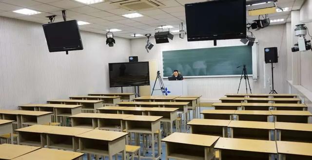 马云的大江湖 阿里的双战场