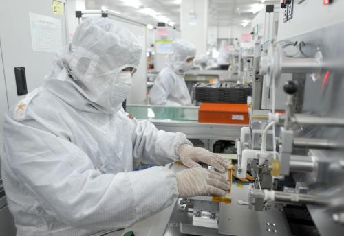 苹果华为离不开的中国科技企业：仅靠卖摄像头，一年净赚430亿!