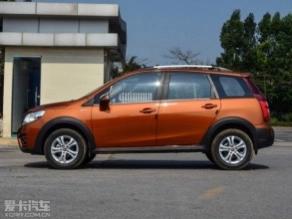 五粮液24亿造车成功，售5.89万起，一看车标，网友笑了：真会省事