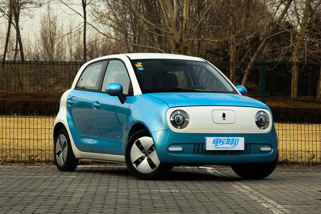 车市是否回暖？9款热门新能源汽车真实探店