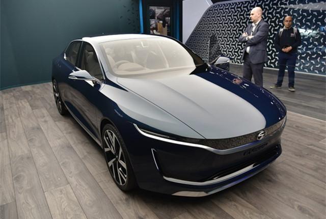 印度版“特斯拉”来了，气场不输奔驰E级，配无框车门，油耗4L