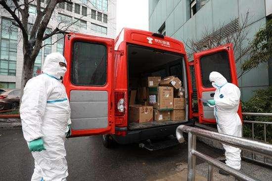 伊朗人好奇中国人怎么能在家宅14天？京东告诉你：可以的