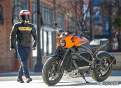 哈雷电动复古摩托亮相，92马力续航不足200km，可模拟排气声浪