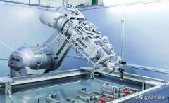 用超音速3D机器人水刀切割飞机发动机转子叶片，太酷炫了