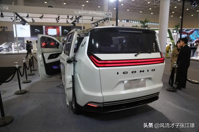 实拍艾康尼克-ICONIQ SEVEN，世界上第一台全电动 MPV 乘用车