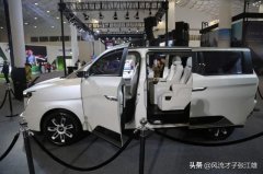 实拍艾康尼克-ICONIQ SEVEN，世界上第一台全电动 MPV 乘用车