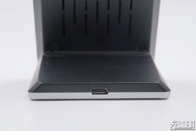 电商爆款无线充：南孚AirCharge立式风冷无线快充深度拆解