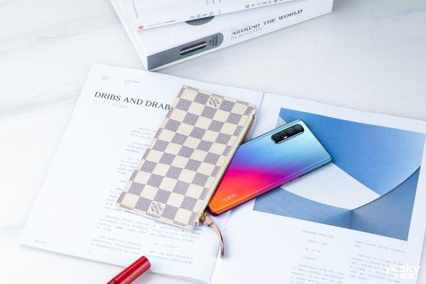 “轻薄控”福音：OPPO Reno3 Pro让你一见“轻”心