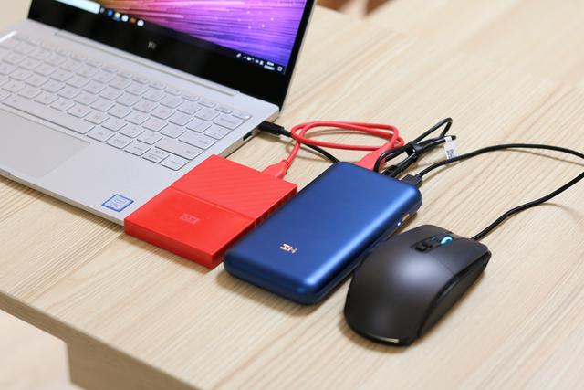 紫米又推新品，不仅支持手机笔记本充电，还能实现USB扩展