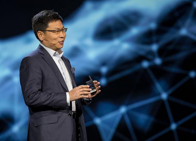 华为发布会对小米只字未提，雷军这回很尴尬