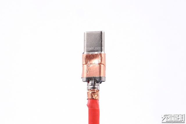 我们拆了红魔100W USB-C快充数据线：这做工，小米都汗颜