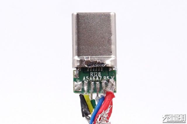 我们拆了红魔100W USB-C快充数据线：这做工，小米都汗颜