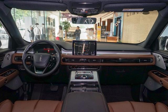 林肯新能源车飞行家PHEV，最高车速230Km/h，指导价81.88万