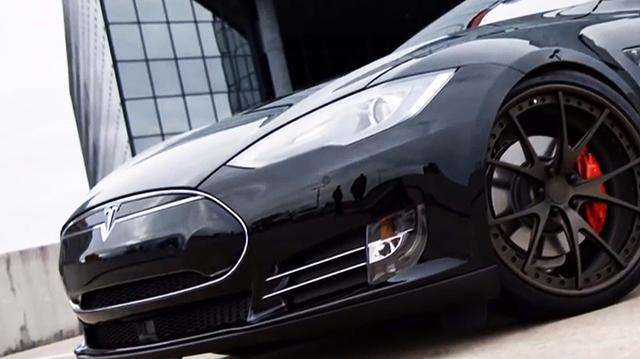 花80万买的特斯拉，4年过去，现在续航能有多少？听车主怎么说