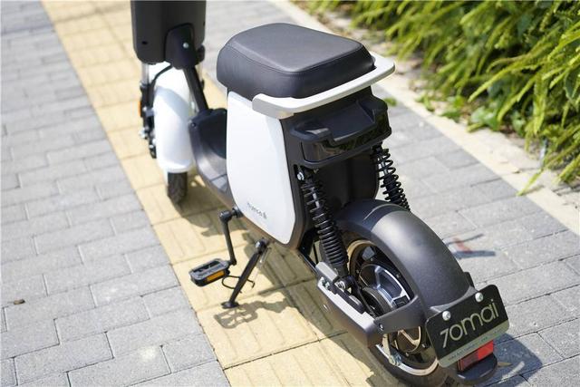 电动车上内置了小爱同学会是种什么体验？现在，它就来了！