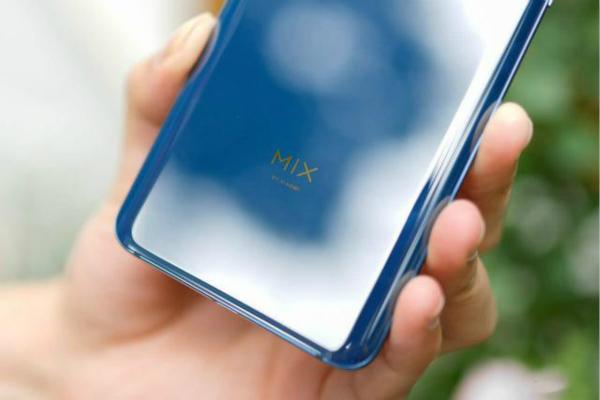 小米新旗舰！2K+120Hz+16G，小米10 Pro完全落后