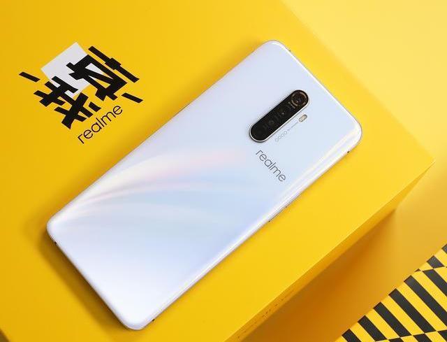 小米清仓好货，骁龙855+升降4800万三摄+256G+8G，比oppo少800