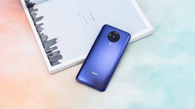 同样是8GB＋128GB，价格仅相差700元，性能却天壤之别