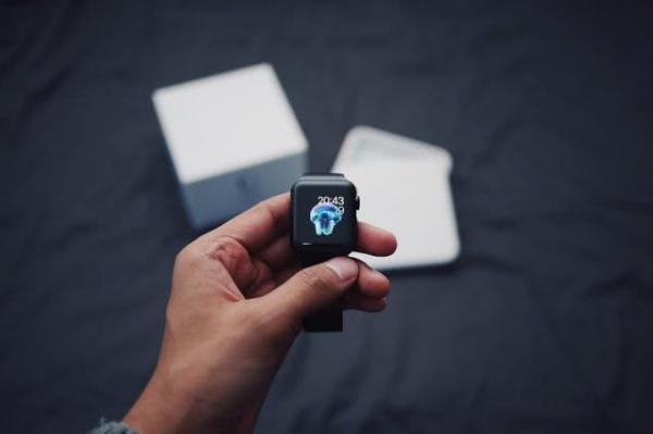 Apple watch下一代曝光：新功能很赞，方便果粉