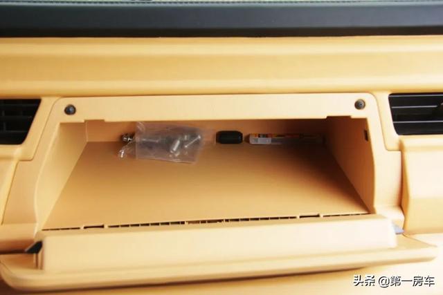 万字详解，诺亚方舟2020款新能源房车，两室一厅旅居生活不缺电！