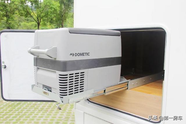 万字详解，诺亚方舟2020款新能源房车，两室一厅旅居生活不缺电！