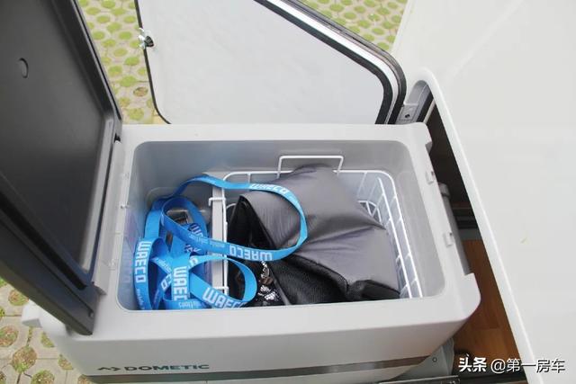 万字详解，诺亚方舟2020款新能源房车，两室一厅旅居生活不缺电！