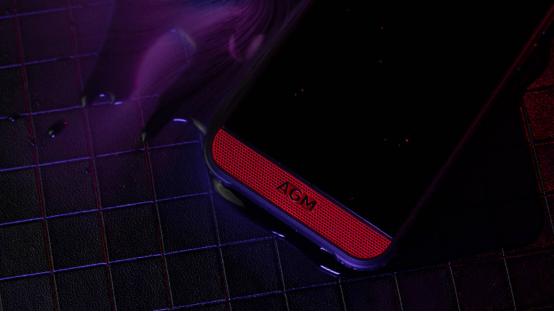 送父母最佳手机！AGM H2仅需999元，即可享受300小时待机时间