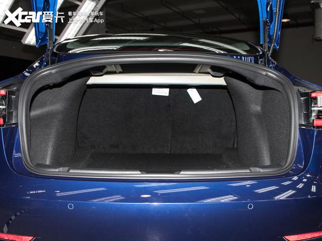 2月销量跌回14年前 新能源逆势跻身综合轿车销量榜