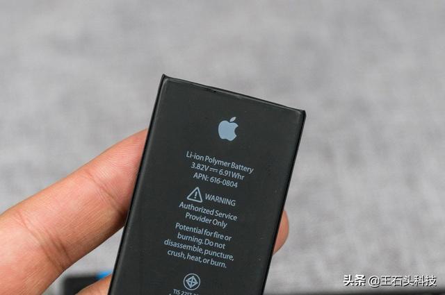 一文告诉你：手机续航是关键，苹果为何不设计大电池和快充？