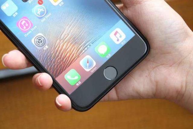 iPhone别乱选，这4款机型公认不建议入手，性价比太低了