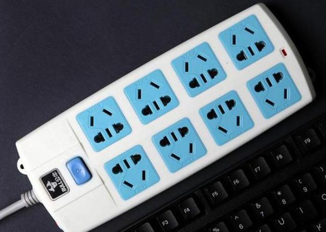 公牛插座击退小米华为，短短10天市值就突破千亿！