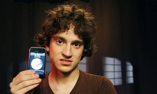 17岁破解iphone，22岁搞定索尼，看不上特斯拉无人驾驶，自研系统