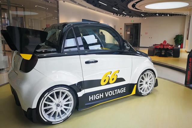 16万的迈迈电动车3万甩卖，挺不过寒冬赛麟拿出全员降薪令