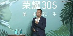 小米痛心了，荣耀赵明：友商所有子品牌（含收购）加起来都不是我们的对手