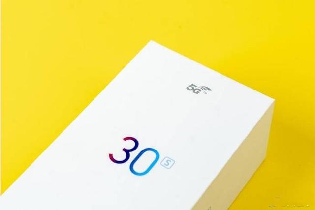 麒麟820性能超越骁龙865？四大旗舰网络测速对比真相了