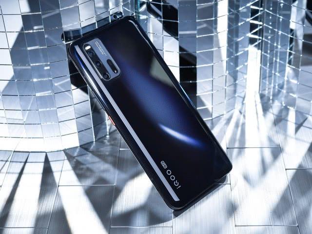 vivo开始真香？骁龙865+UFS3.1跌至2998，比红米还便宜！