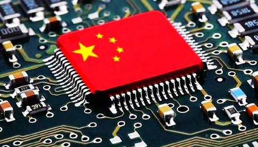 中国芯片行业巨变！国外科技界慌了：天价罚款谁能承受？