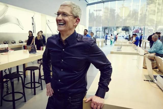 大降4200元，库克彻底妥协了，网友：不买iPhone11了