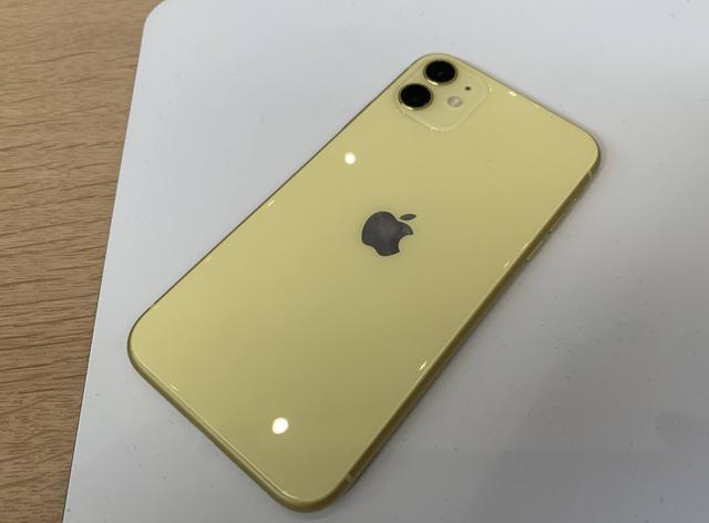 大降4200元，库克彻底妥协了，网友：不买iPhone11了