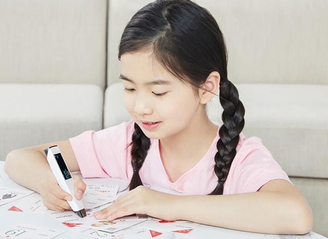 网易CEO丁磊直播卖货有道词典笔，为何带火了糖猫词典笔？