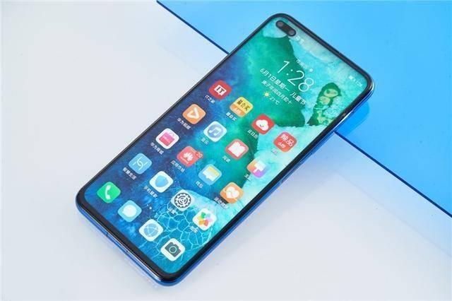 荣耀再推新机，搭载麒麟990芯片，首次支持红外测温功能