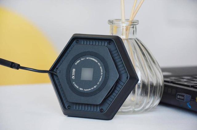 速记员迎来强竞争，讯飞会议宝S8精准的转化技术，1分钟可达400字